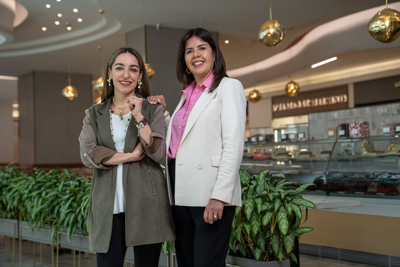 Gabriela Muñoz, gerente de Marketing y Soledad Garcés, gerente general Mall El Jardín.