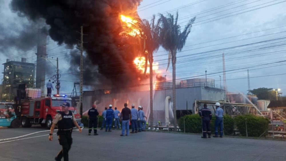Incendio en la Central Térmica Esmeraldas I
