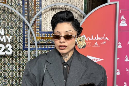 Este premio es por ser muy bitch: Mon Laferte