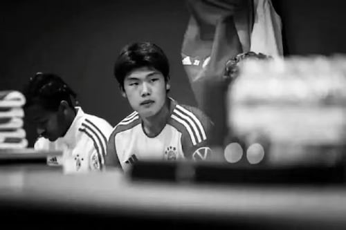 Luto en el fútbol: Guo Jiaxuan fallece tras lesión cerebral en entrenamiento