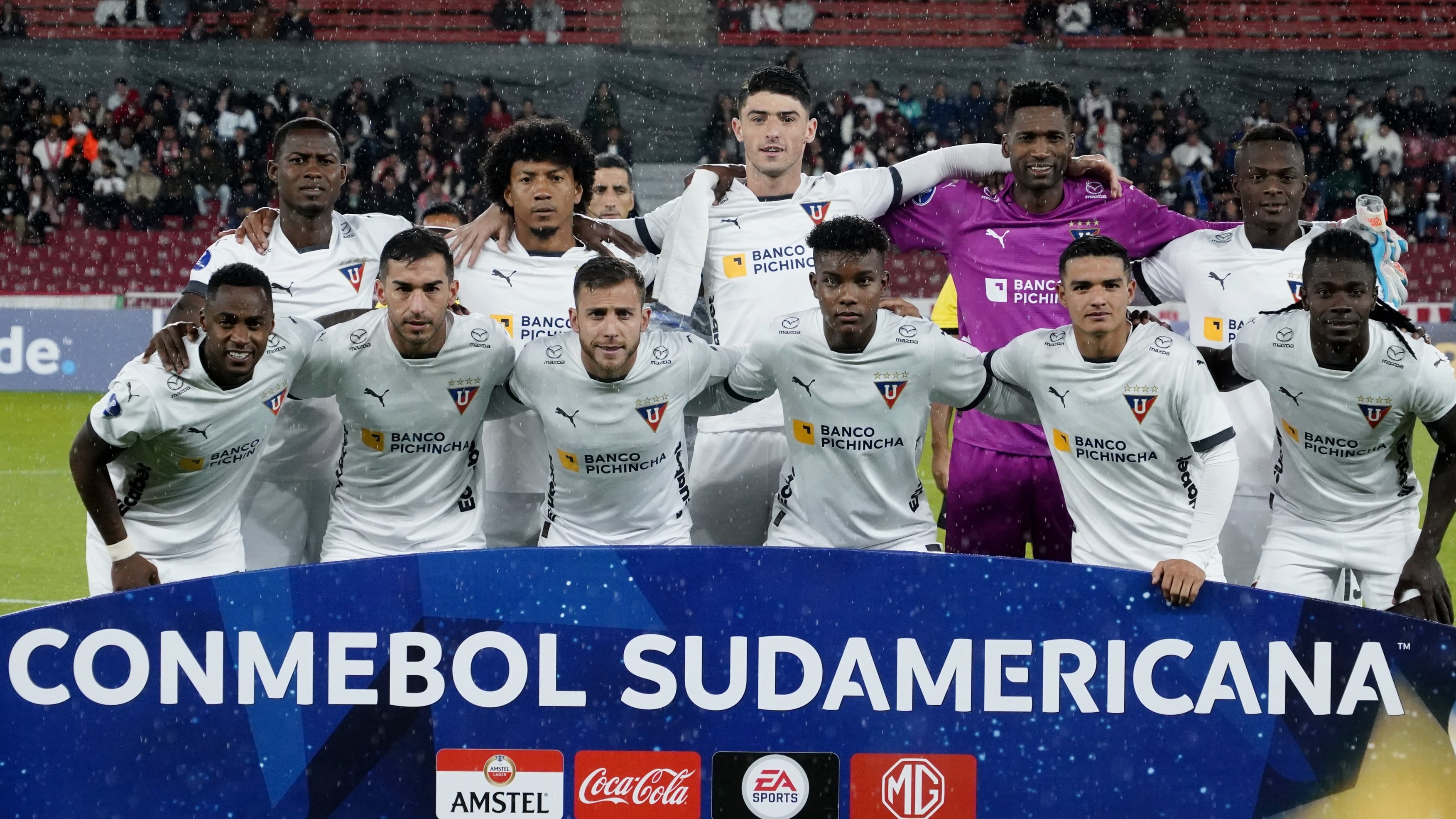 Liga de Quito con su titular ante Delfín por Sudamericana