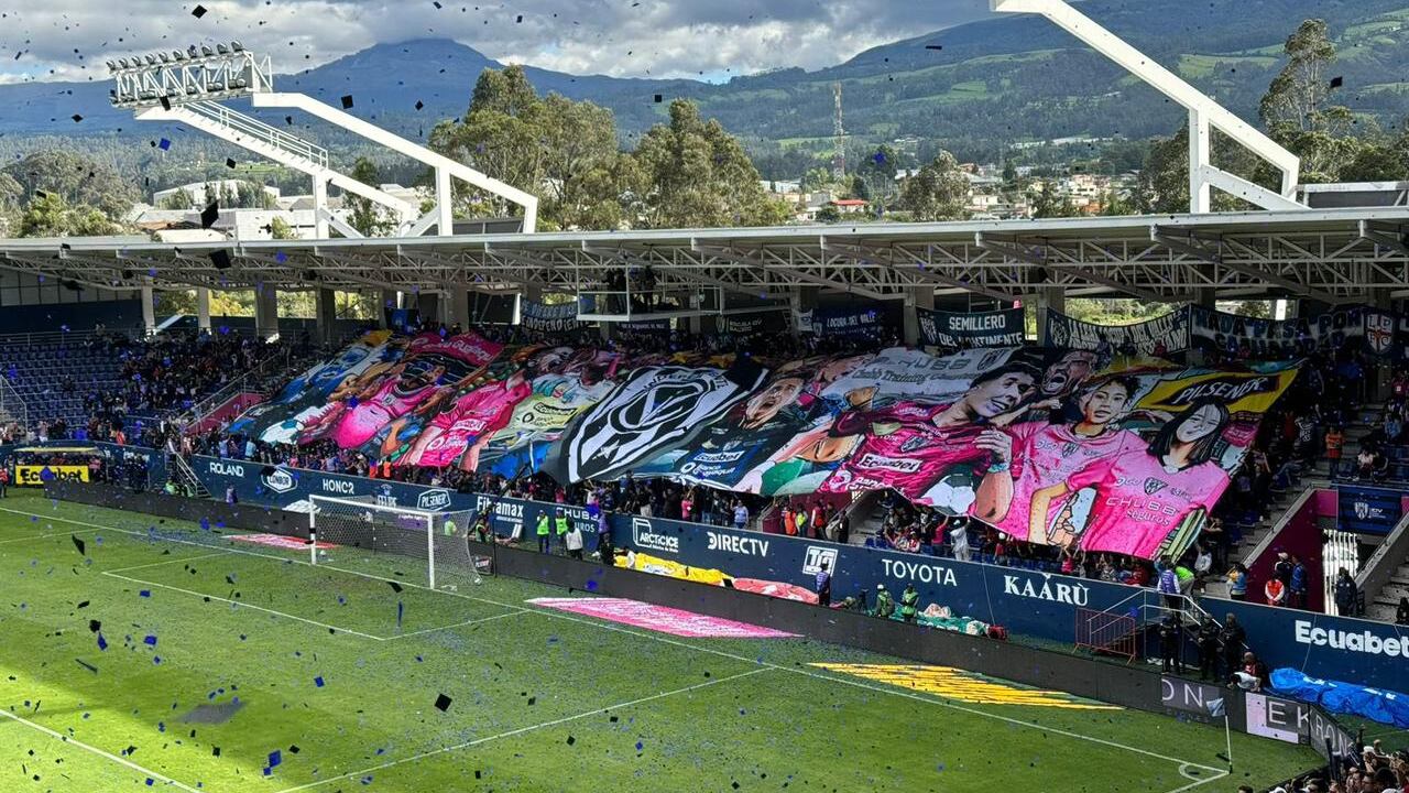 Bandera gigante de Independiente del Valle