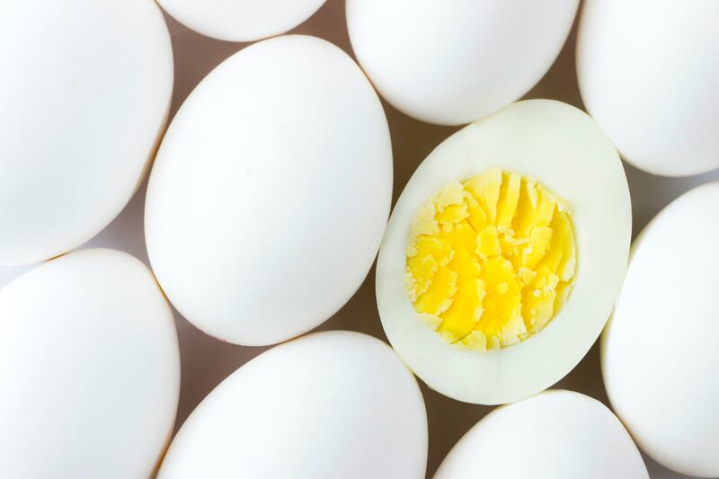 El huevo es una fuente de alimento para los deportistas.