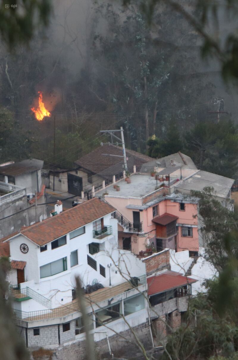 Incendio en Guápulo