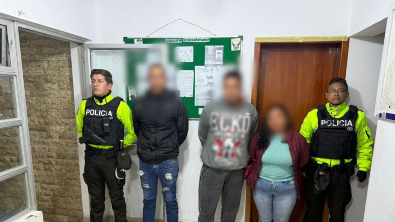 Hombre sufrió violento asalto con una pistola de juguete en el norte de Quito; la Policía rastreó a los ladrones y los capturó