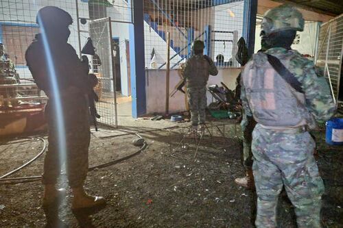 Policía Nacional y Fuerzas Armadas refuerzan los controles y operativos de seguridad en Camilo Ponce Enríquez