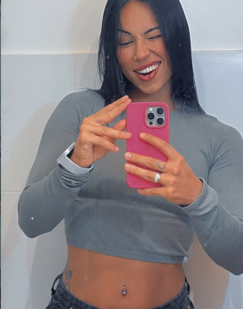 Muere influencer Karla Thaynnara en trágico accidente y su padre se quita la vida tras presenciarlo