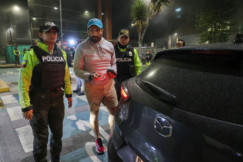Toque de queda en Quito