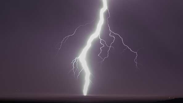 Impacto de un rayo en Guayas.