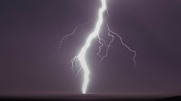 Impacto de un rayo en Guayas.