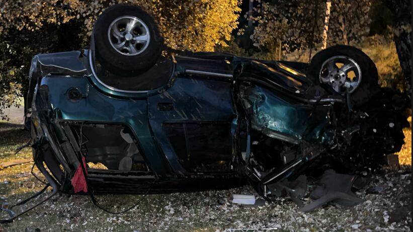 Tres personas resultaron heridas tras volcamiento de un auto en la Mariscal Sucre