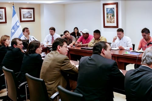 Rafael Correa confirma la veracidad de la nueva foto con Leandro Norero que se viralizó en redes