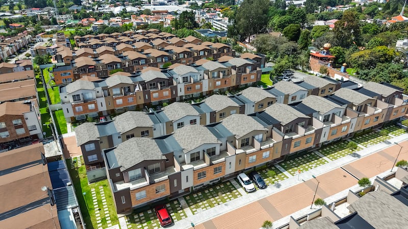 Familias accedieron a casas propias con tasa preferencial del 4,99% en un proyecto habitacional impulsado por el Ejecutivo