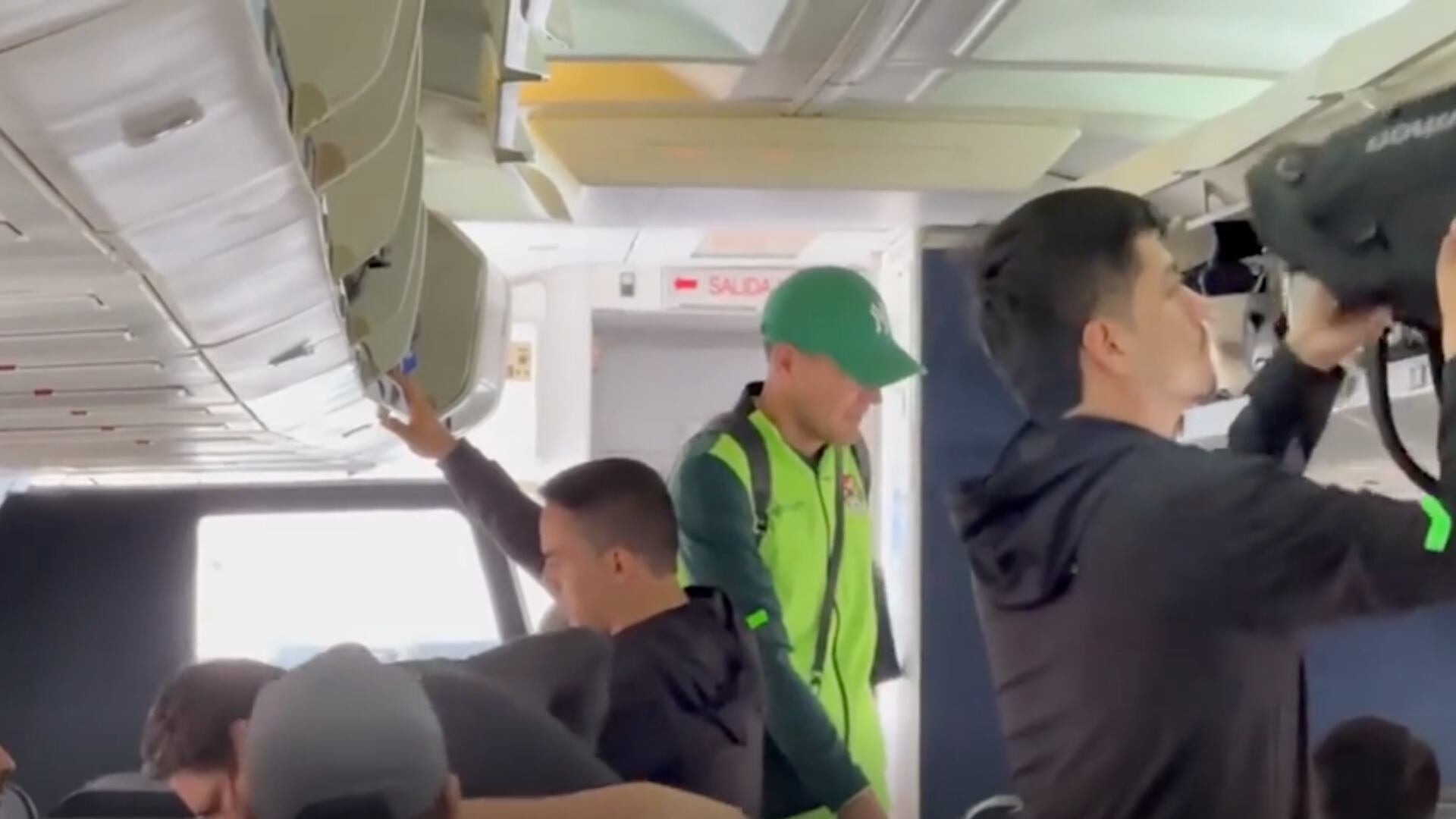 La selección de Bolivia regresa a La Paz - Fuente: Video Web