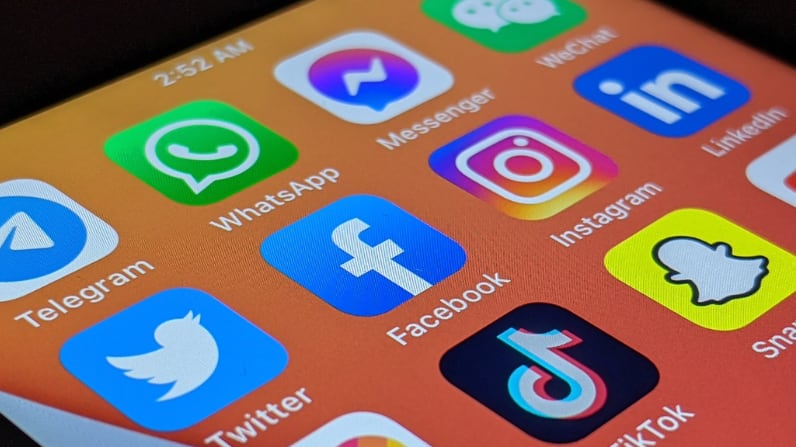 Redes Sociales como Facebook, WhatsApp, Instagram, Twitter, TikTok (Imagen referencial) | Fuente: Pixabay @AzamKamolov