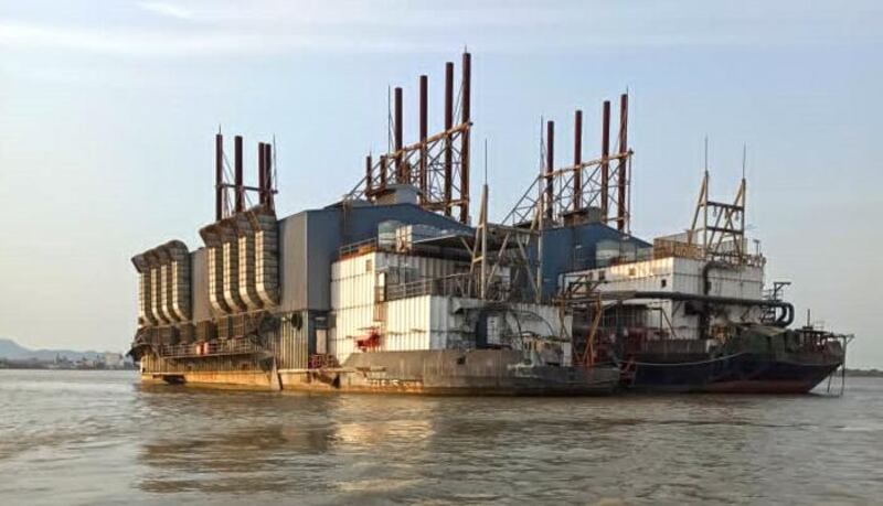 Así son las "barcazas", barcos prisiones que propone Daniel Noboa