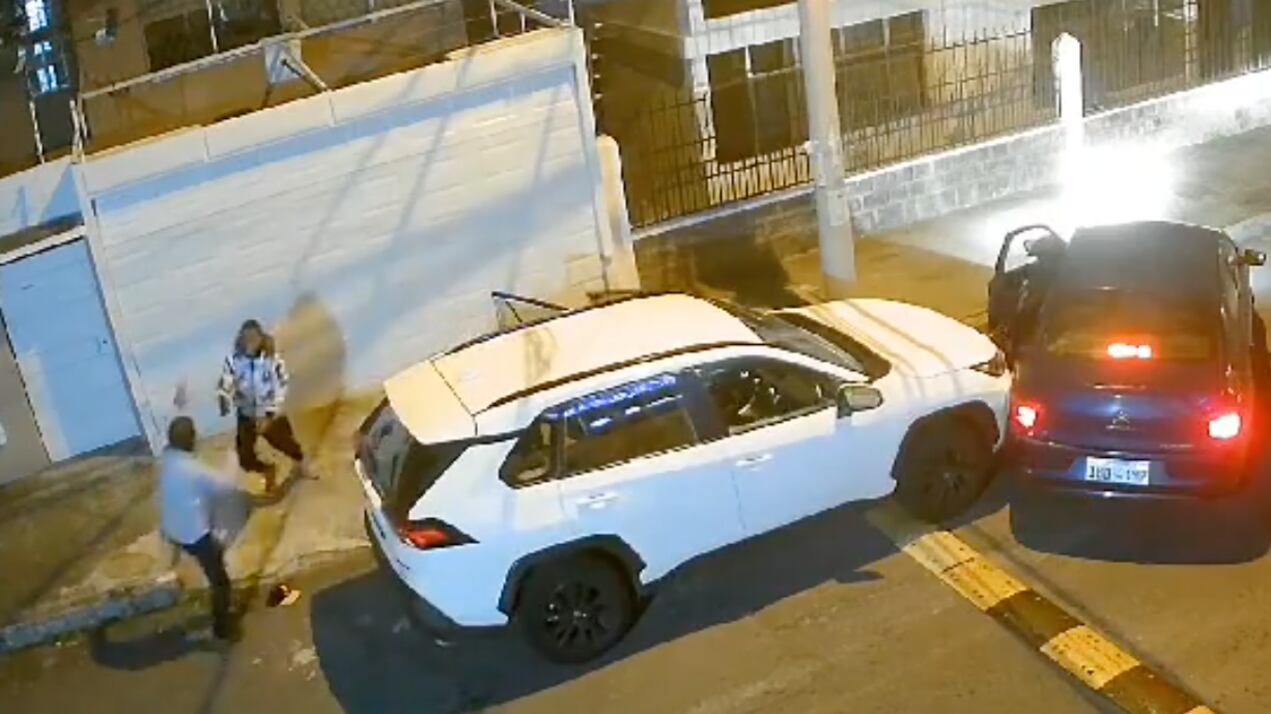 disparan en el ojo y le roban el vehículo a un ciudadano de la tercera edad en el norte de Quito.