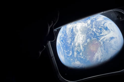 ¿Por qué se perdió la comunicación, temporalmente, con el Artemis II?