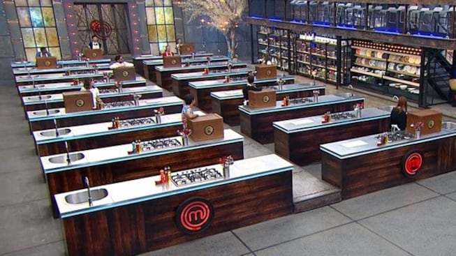 En 'MasterChef Celebrity Colombia' ya algunos empezaron a entender que la competencia en individual.