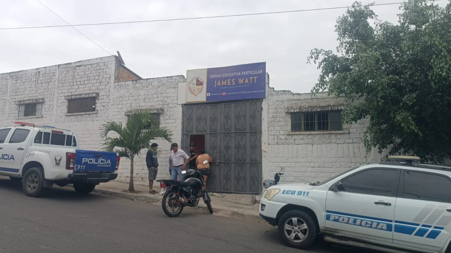 Estudiante implicado en la muerte del psicólogo escolar en Manta sigue prófugo