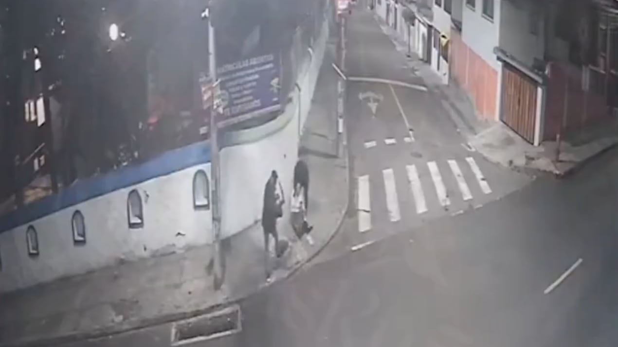 Captan violento robo a un joven en El Inca, al norte de Quito