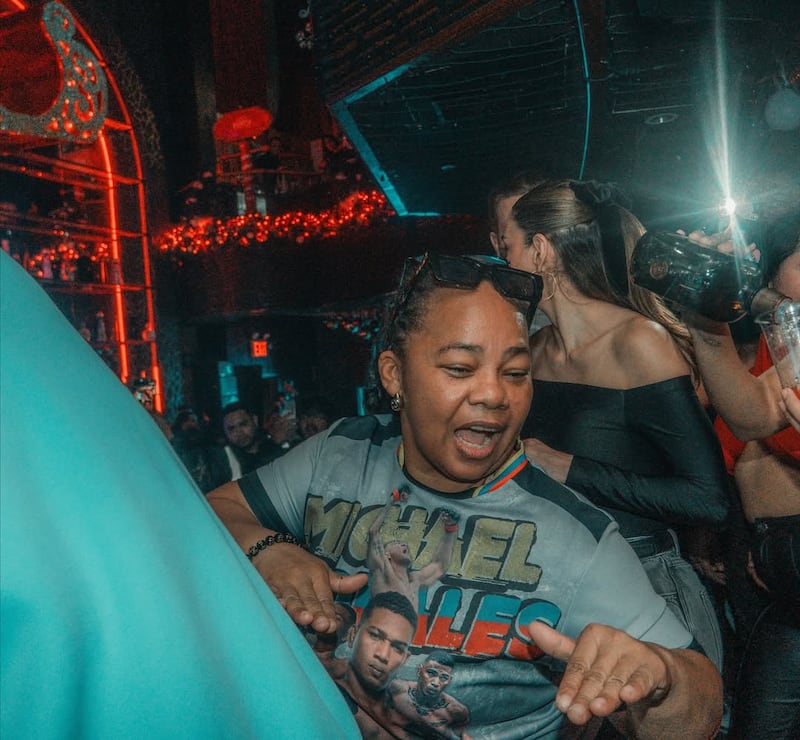 Así festejo Michael Morales su victoria sobre Sean Brady.