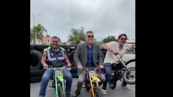 SENAE adjudica 500 llantas, motor fuera de borda y 16 mini motos a la Gobernación de Santa Elena.