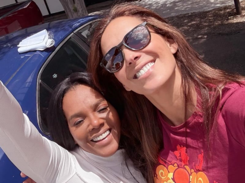 Hellen Quiñónez junto a la 'Flaca' Guerrero