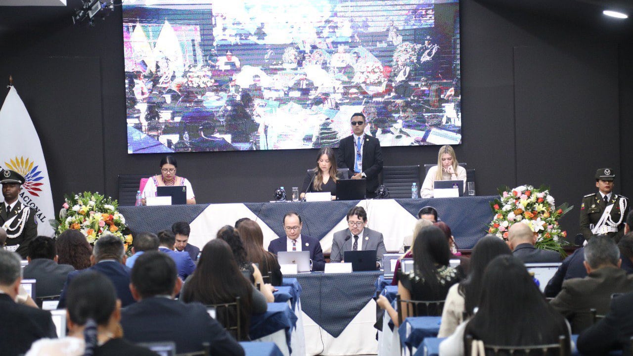Asamblea debate reforma que obligaría a presos a trabajar en Ecuador