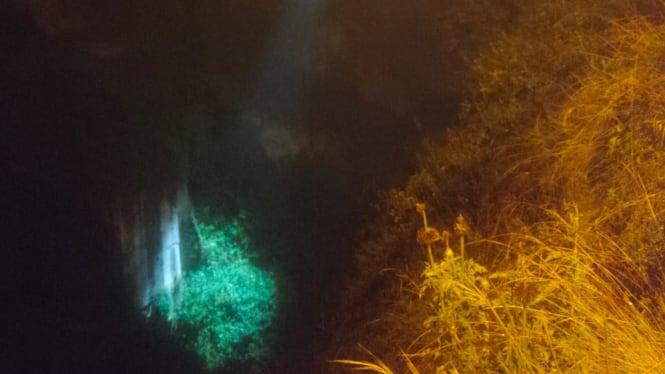 Presunto intento de robo habría provocado el ataque a joven taxista que murió tras caer a quebrada en Quito