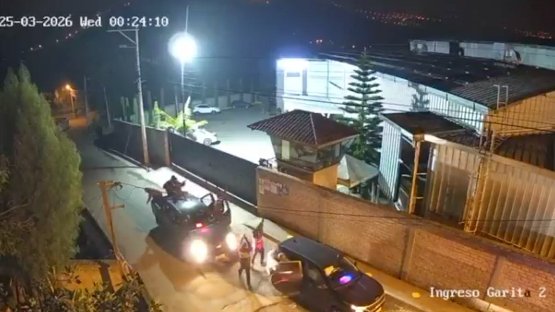 Delincuentes armados y disfrazados de policías intentaron asaltar una fábrica de vinos en Patate - Video de X