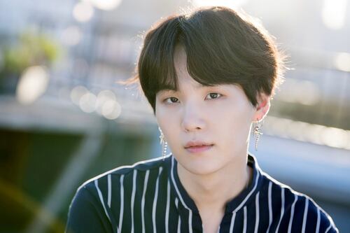 SUGA de BTS se recupera totalmente de Covid-19