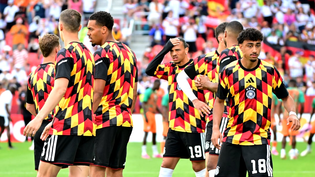 Alemania hace su 'entrada en calor' o 'calentamiento' previo al partido ante los africanos de Costa de Marfil en el Grupo E donde también están Ecuador y Curazao.