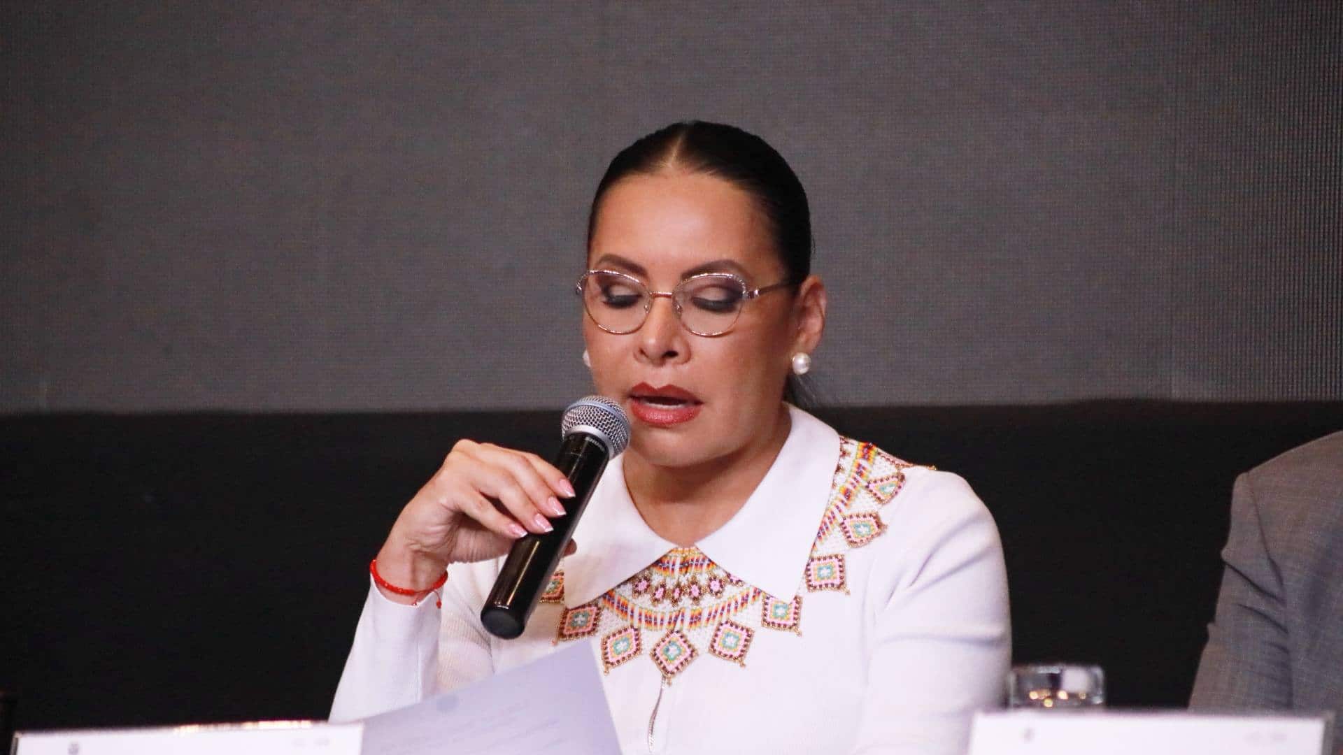 Presidenta del CNE, Diana Atamaint.