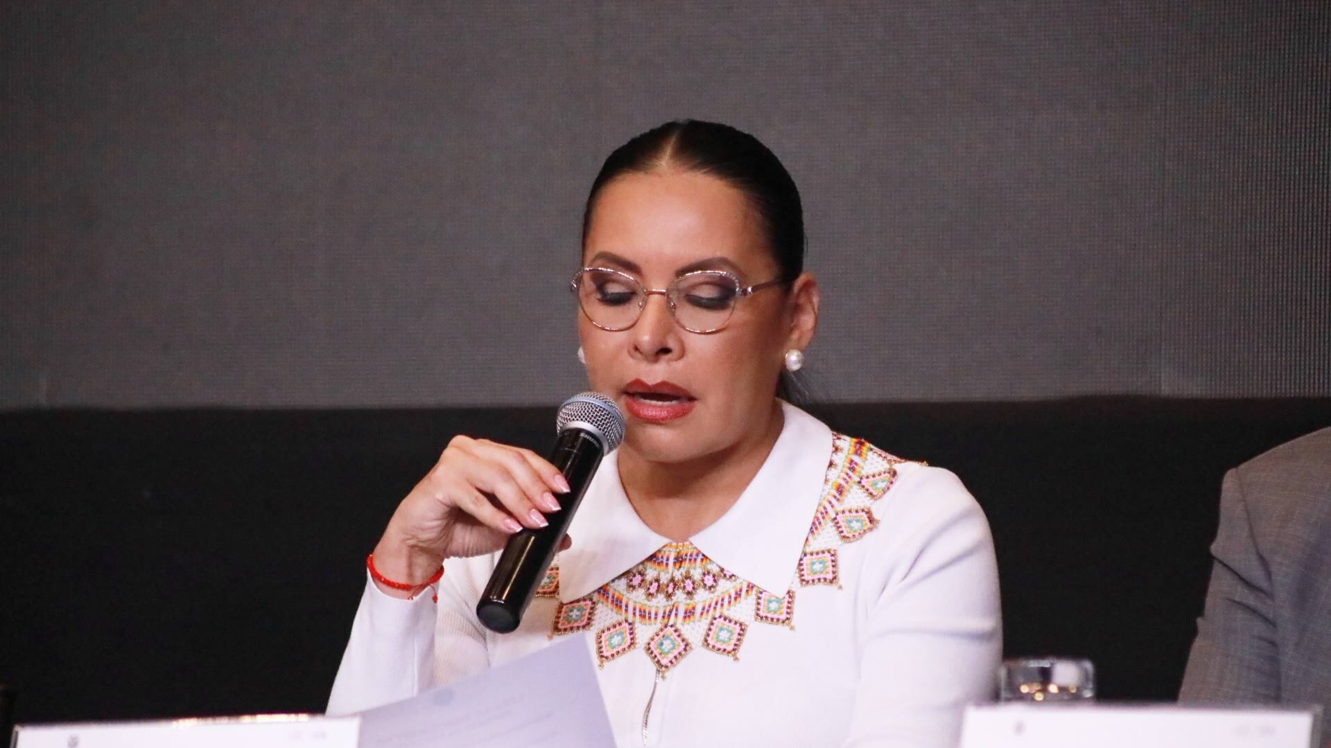 Presidenta del CNE, Diana Atamaint.