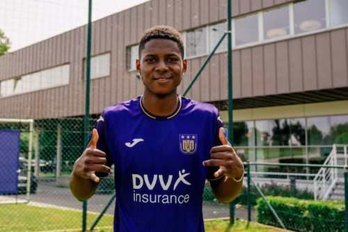 En Bélgica critican a Nilson Angulo pese a su gran temporada en Anderlecht: “No debería creerse más guapo de lo que es”