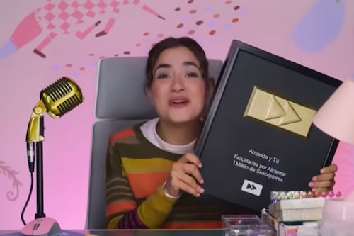 Eugenio Derbez y Amazon Studios le apuestan a los ecuatorianos Jorge Ulloa y Nataly Valencia para crear la serie “P#t@s Redes Sociales”