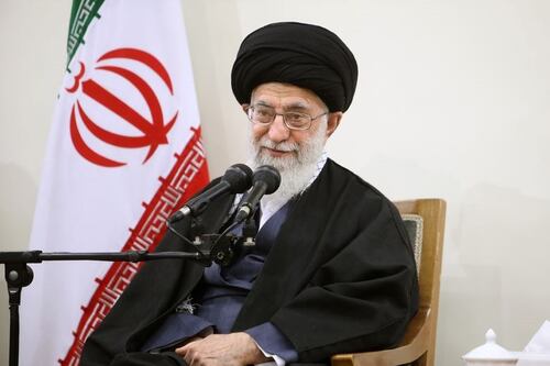 Jameneí dice que Irán no se asusta ante las amenazas tras ataque a base de EE.UU.