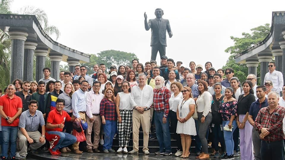 El evento se desarrolló en Machala.