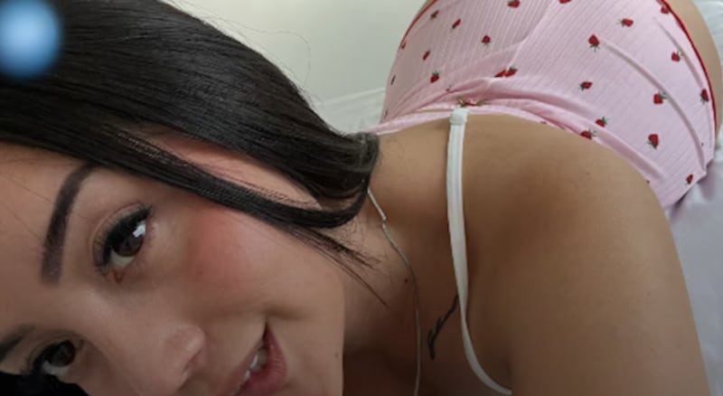 Nicole Gabriela V., policía suspendida, ganó 6 millones de pesos en su primer mes en OnlyFans.