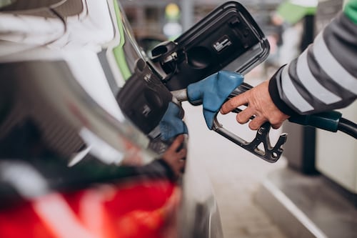 Lo que cuesta llenar el tanque de tu carro con el nuevo precio de la gasolina