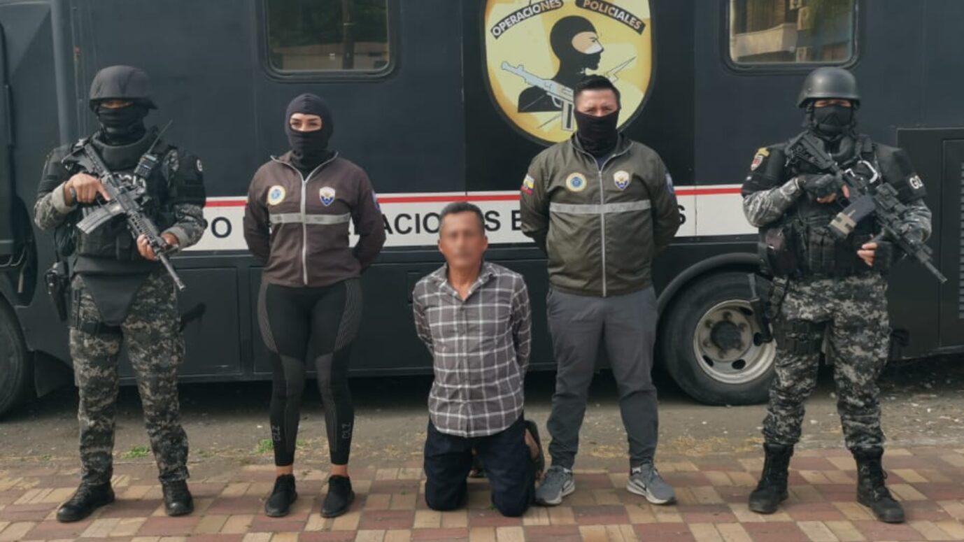 Acabó con su vida tras encontrarlo con su pareja en su casa, en Guayaquil