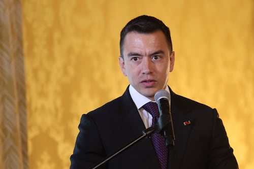 “En los hogares no habrá apagones”, asegura Daniel Noboa: ¿qué pasará con las industrias?