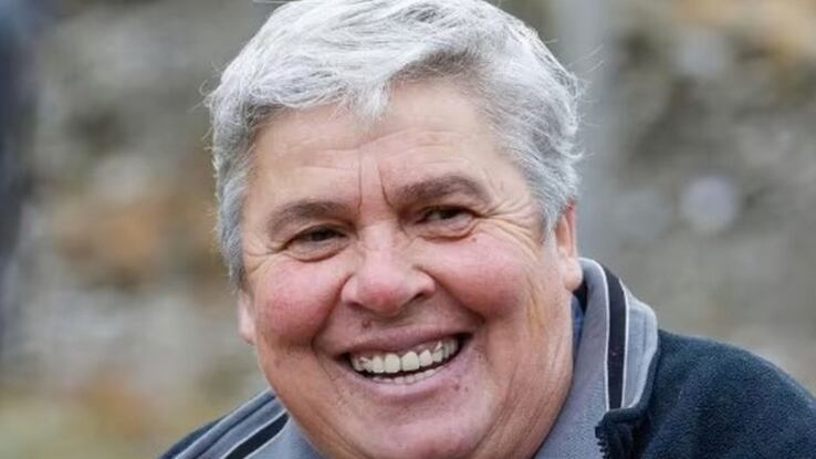 Burrnesha Duni, de 58 años, nunca ha tenido intimidad y vive su vida "como un hombre" (Imagen: Jonathan Buckmaster)