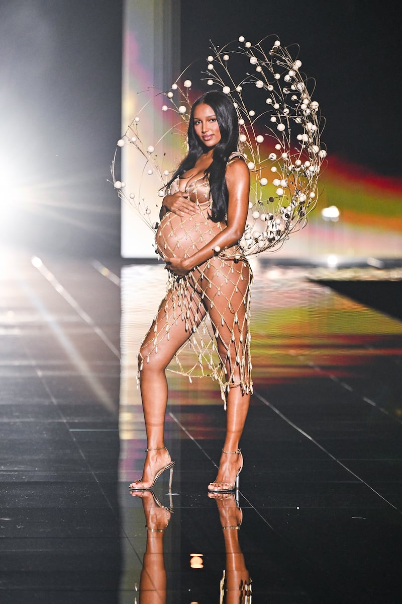 APTOPIX 2025 Victoria's Secret Fashion Show - Show