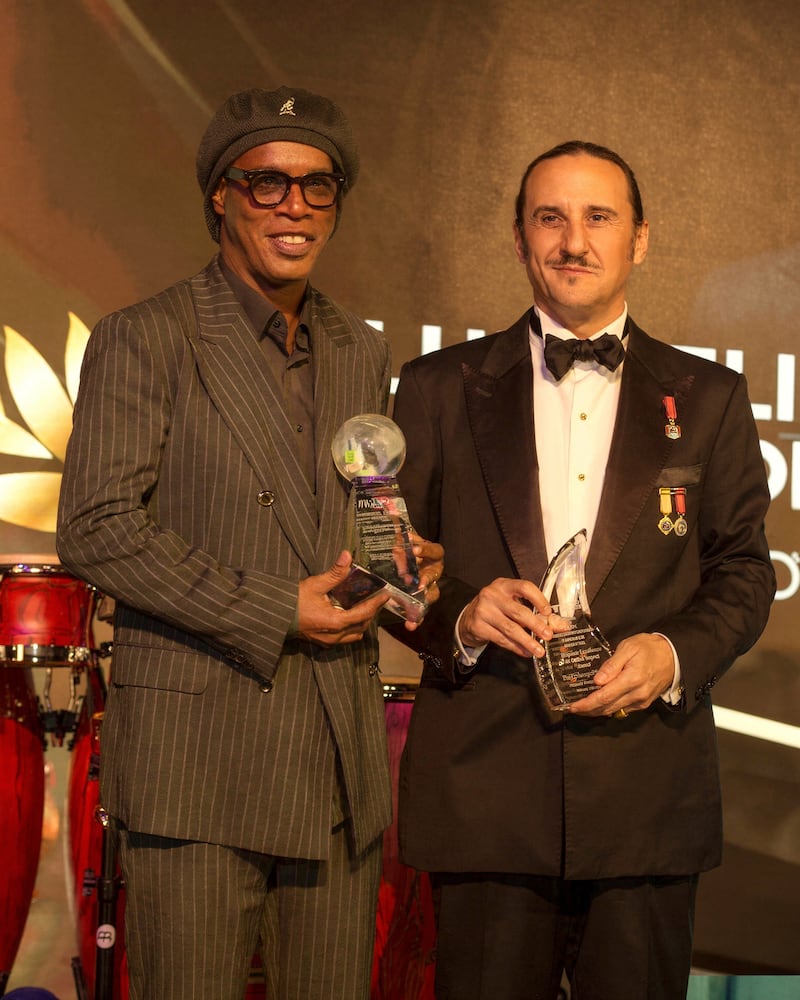 Casa Ecuador y la institución internacional de soberanía funcional TEON (The Embassy of Nature)