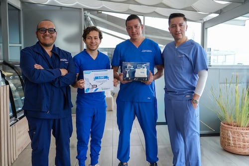 Clínica de Traumatología Quirúrgica alcanza las primeras 100 cirugías con el Robot Rosa® en la historia del Ecuador