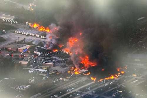 Nuevas imágenes muestran el momento del accidente del vuelo 2976 en Kentucky