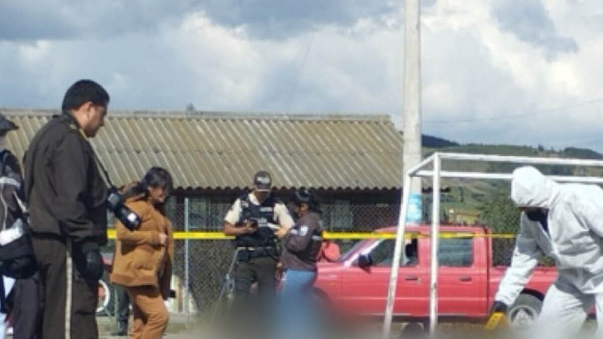 ¡Los quemaron vivos! Dos delincuentes fueron incinerados cuando trataron de robar una gasolinera en Toacazo, Cotopaxi