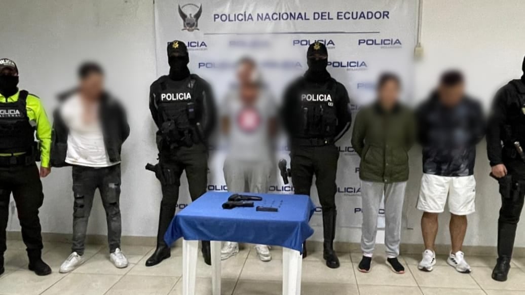 Quito: riña callejera en Calderón deja cuatro detenidos, dos de ellos tenían armas de fuego
